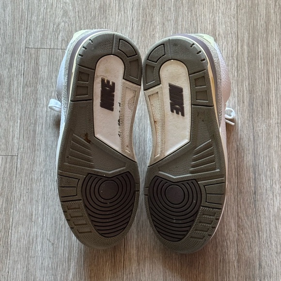 A Ma Maniere Jordan 3s - Size 8 - Picture 6 of 6